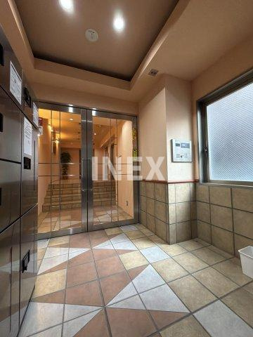 横浜市中区寿町１丁目の賃貸マンションのロビー