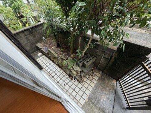 西岡戸建の庭