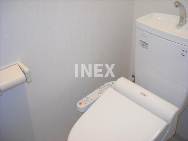 横浜市港北区錦が丘の賃貸マンションのトイレ