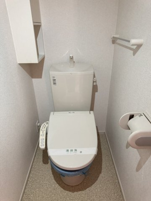【トイレ】 | レジェンドXXI | ※同タイプの別の部屋の写真です。