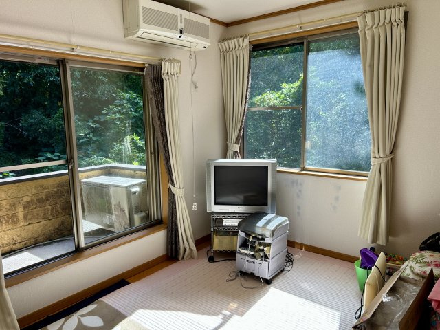 函南町　南箱根ダイヤランドの洋室