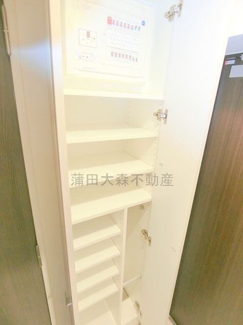 ルフレ田園調布南の収納|玄関収納　シューズBOX　下駄箱