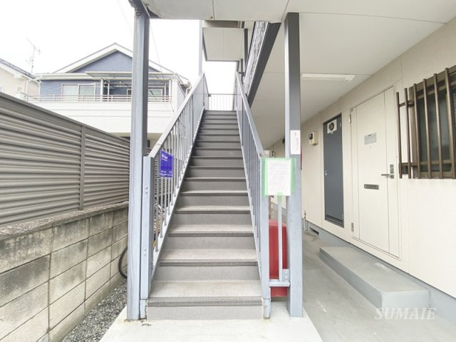 カサグランデ東大宮のその他共用部分|共用階段です☆