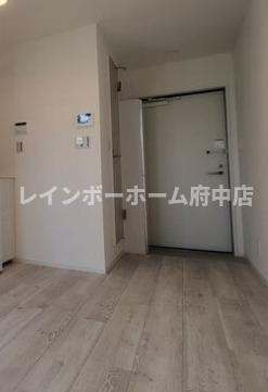 アンドレジデンス立川の玄関