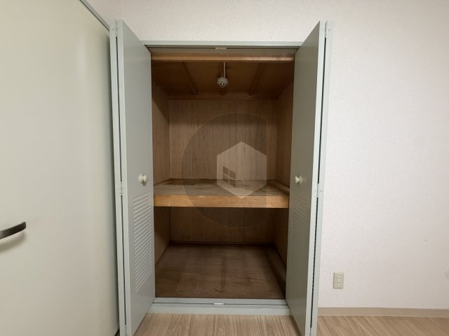 ジュネス高井田の収納