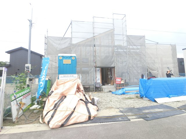 鳥栖市立石町１期　９号棟の前面道路含む現地写真