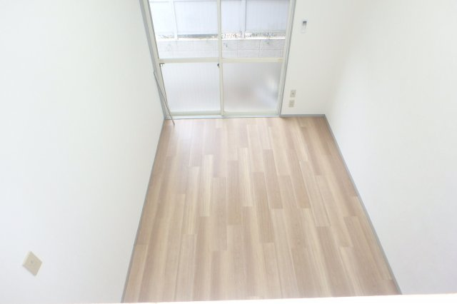 サンパレス元住吉の洋室|他のお部屋の参考写真となります。