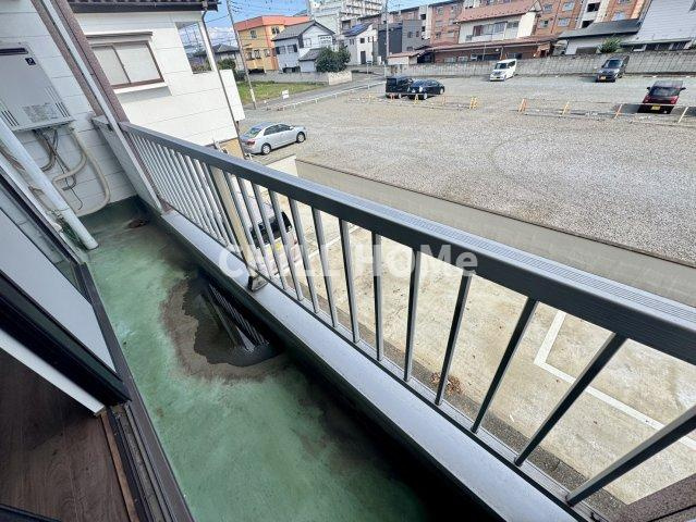 川端ハイツのバルコニー|当社、チルホームのHPもご覧ください(^^)/物件情報多数♪