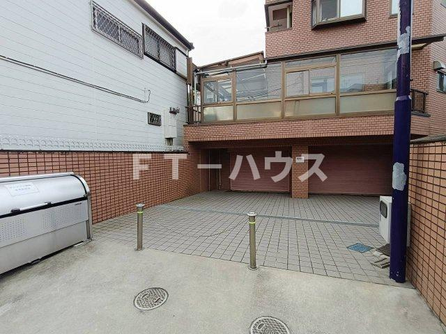 クレメゾン西船のエントランス