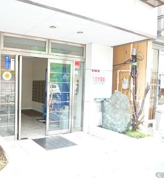 JKハイムのエントランス|ゆとりのあるエントランスです