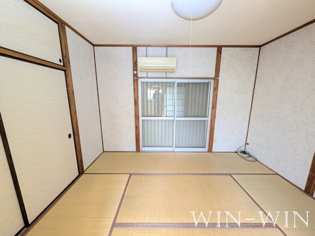 吉川町102番1貸家群の和室