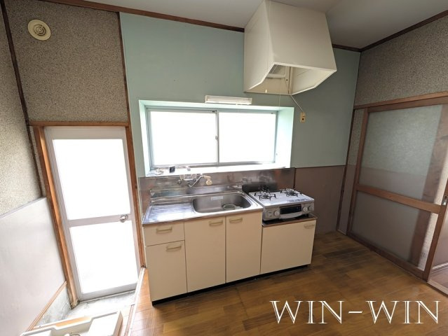 吉川町102番1貸家群のキッチン