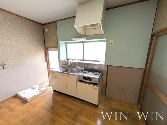 吉川町102番1貸家群のキッチン