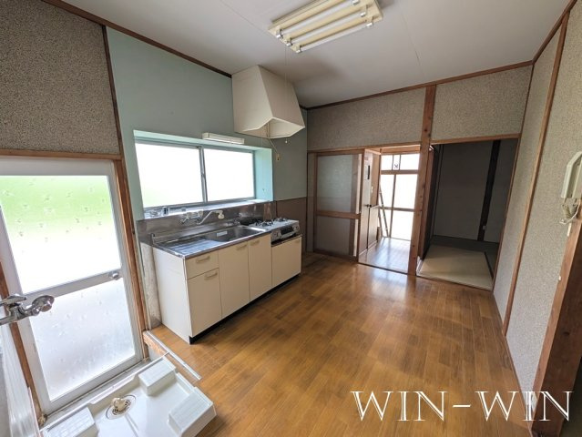 吉川町102番1貸家群のキッチン