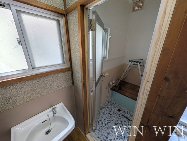吉川町102番1貸家群のその他