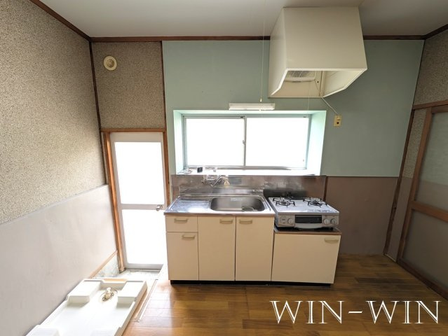 吉川町102番1貸家群のキッチン
