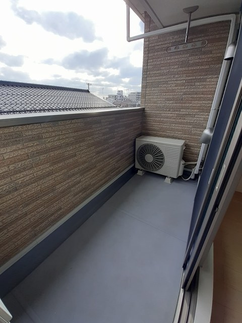 アンジュールのバルコニー