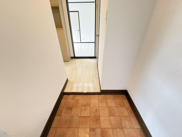 フレグランス上林　Bの玄関