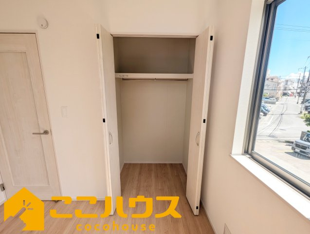 宜野湾市上原1丁目227番　ハートフルタウン　新築戸建て　全4棟　A号棟の収納|洋服が多い方でも安心の収納力

