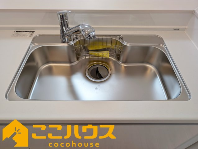 宜野湾市上原1丁目227番　ハートフルタウン　新築戸建て　全4棟　A号棟のキッチン|洗い物のしやすいワイドシンク

