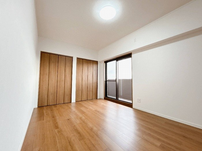 リフォーム　中古マンション　レインボー木曽川壱番館　平成9年築の洋室|西側洋室