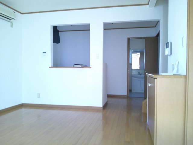 西1南24借家の居間・リビング