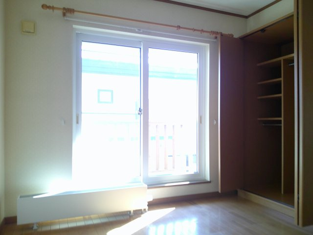 西1南24借家の洋室