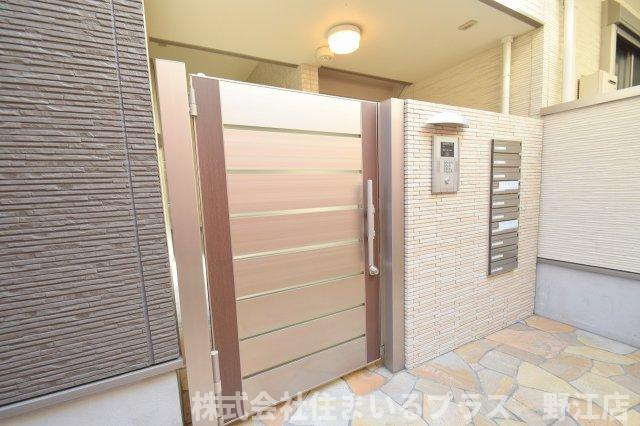 フジパレス城東永田Ⅱ番館のエントランス