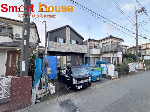 大和市南林間6期1棟の前面道路含む現地写真