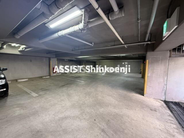 コート柿ノ木の駐車場