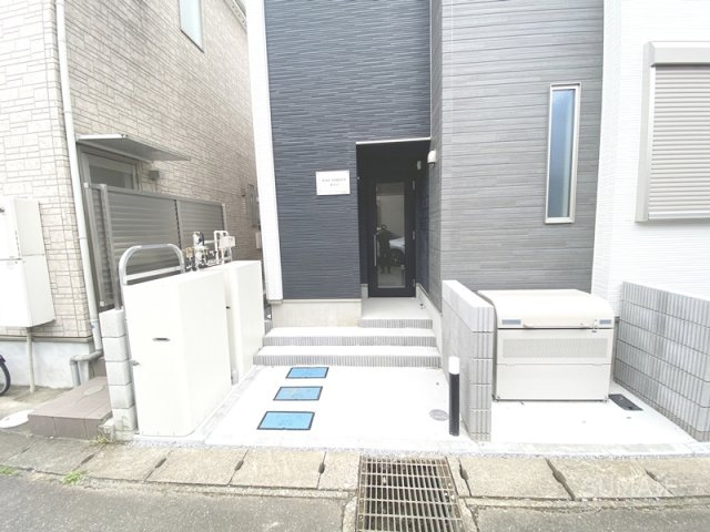 WISE TERRACE 西大宮のエントランス|建物入り口☆彡