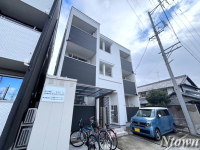 【外観】 | REGALEST Rivo 平安通 | 外観は落ち着いています