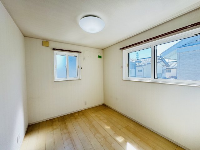 前橋市小屋原町　中古住宅の洋室|前橋市小屋原町　中古住宅