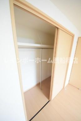 船橋市前原東３丁目のアパートの収納