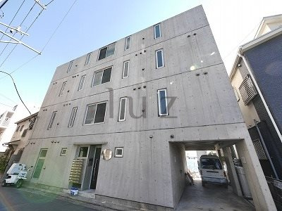 マリーナヨコハマベイサイドの外観