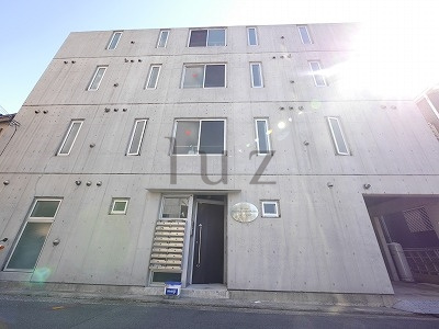 マリーナヨコハマベイサイドの外観