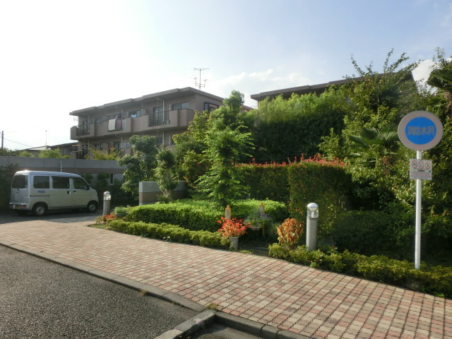 ルミエールの外観|敷地広々です