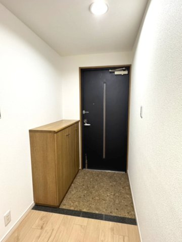 メゾン本山中町の玄関