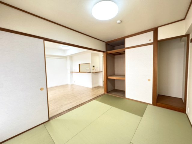 メゾン本山中町の和室