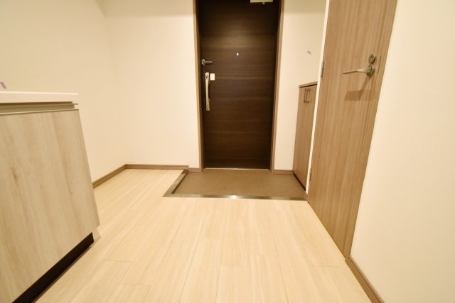 ホープ西宮の玄関