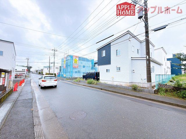 [新築住宅] 深谷市上柴町東2丁目 全6区画の前面道路含む現地写真