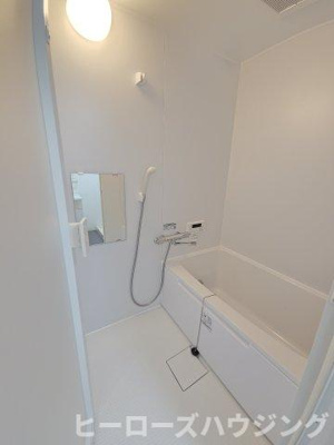 【浴室】 | ハイムシンコー | ※同タイプの写真となり、実際のお部屋とは異なる場合があります