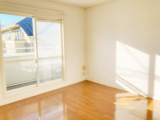 SUNNY COURT の居間・リビング
