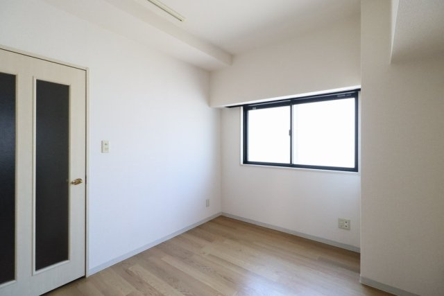 菱和パレス三軒茶屋壱番館の洋室|洋室です