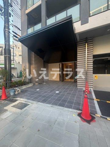Alivis神戸駅前のエントランス
