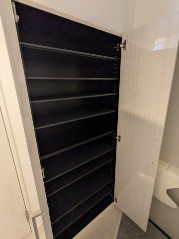 ハーモニーテラスワカの玄関|シューズボックス