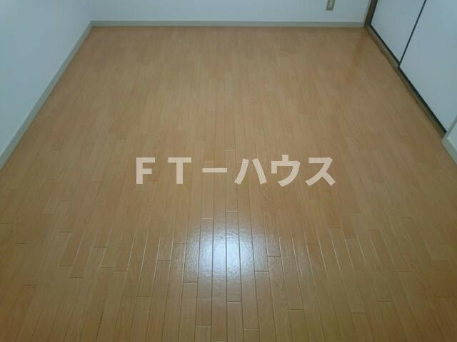 伸栄ハイツ海神の内装