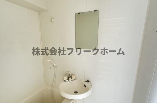 武蔵野市境２丁目の賃貸マンションの洗面所