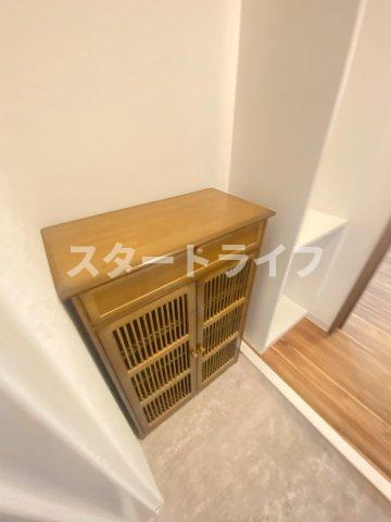 大阪市淀川区西中島６丁目の賃貸マンションの収納