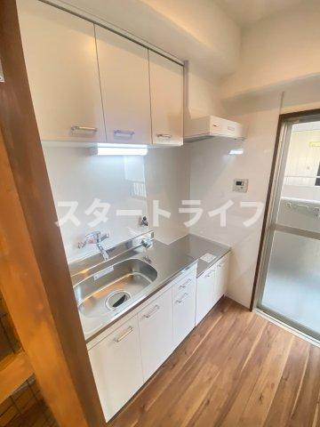大阪市淀川区西中島６丁目の賃貸マンションのキッチン